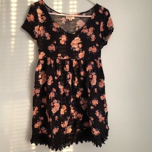 LA HEARTS Black Floral Dress